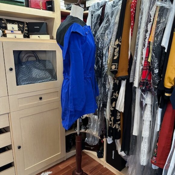 St. John Blue Nylon Coat Size Petite - Picture 5 of 14